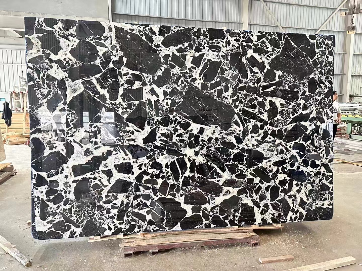 Bulgari Black Marble White Flower Wall Tiles