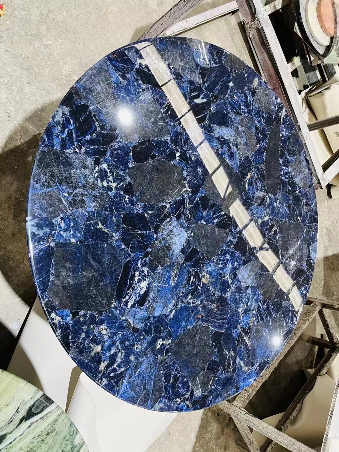 Sodlite blue Semiprecious Stone table