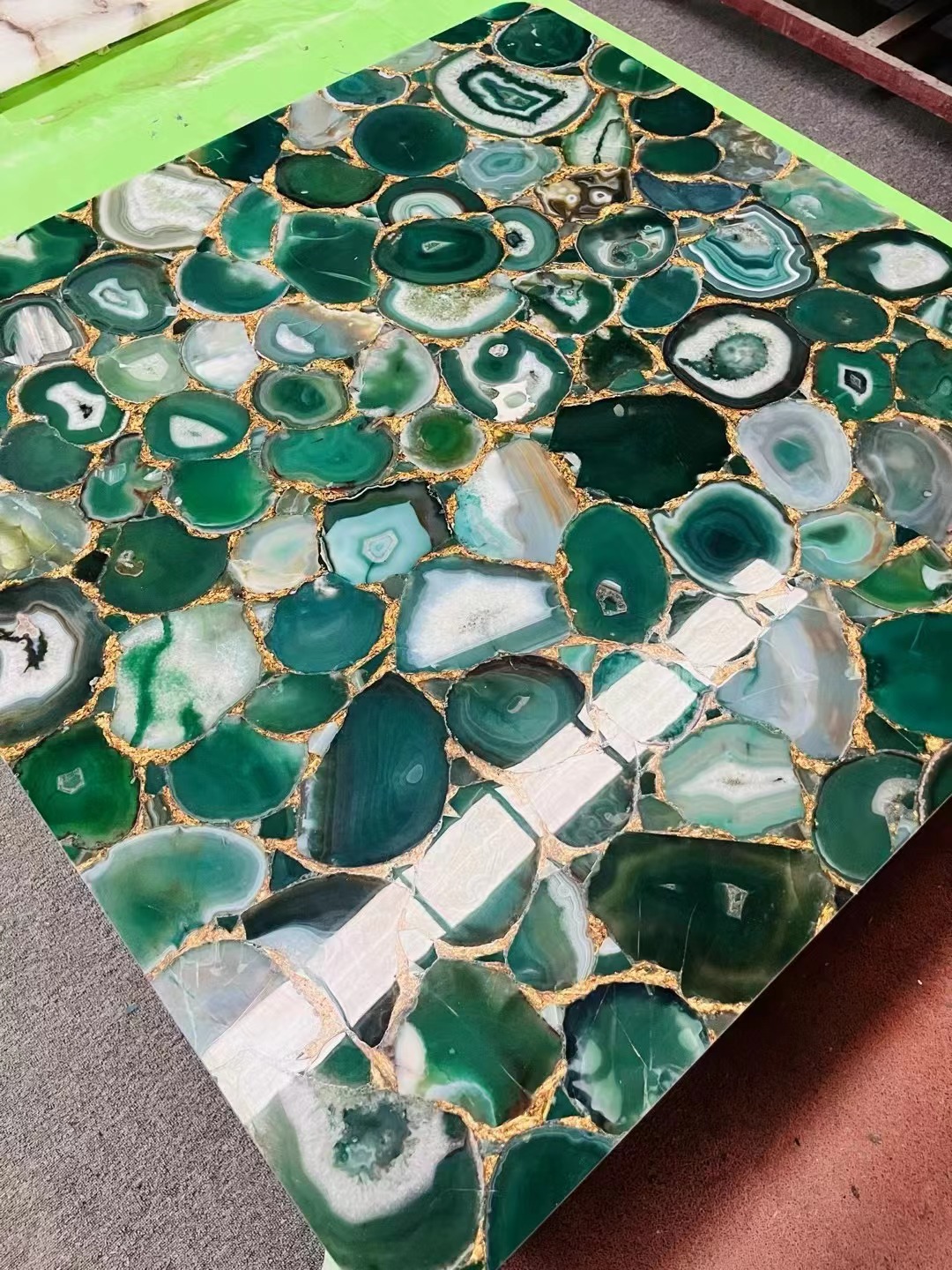 Green agate round table Semiprecious Stone 