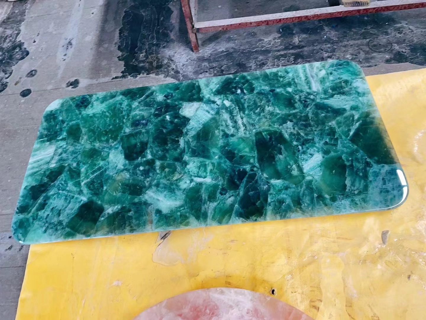 Green quartz gemstone table top Resin Tabletops