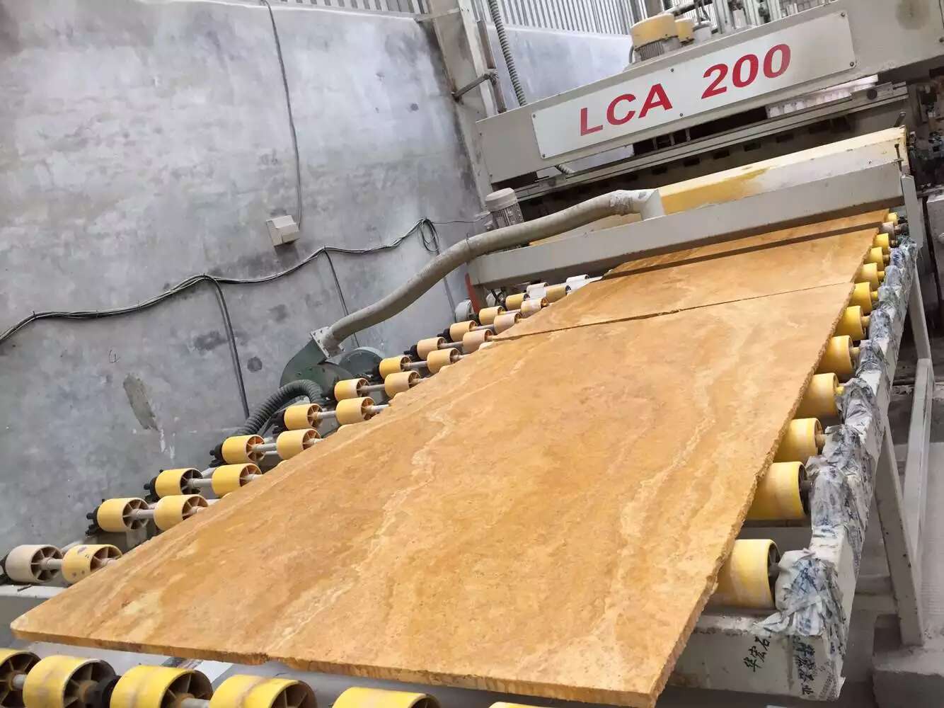 Golden Travertine Cross Cut