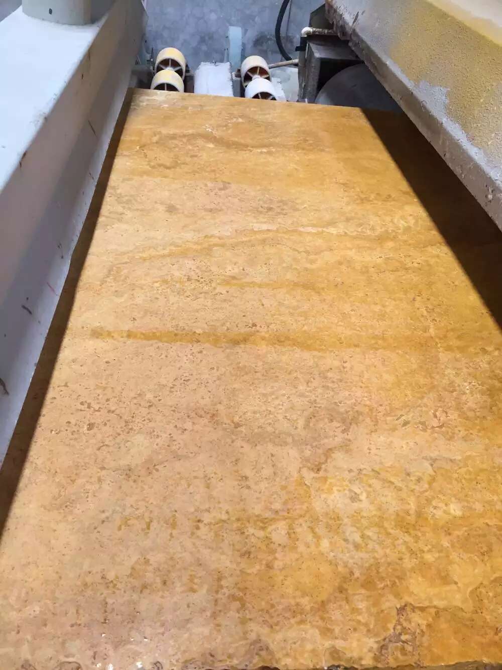 Golden Travertine Cross Cut